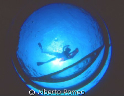 HOOPPSS………MY FISH EYE LENS IS OVERFLOWING WITH WATER   !!... by Alberto Romeo 